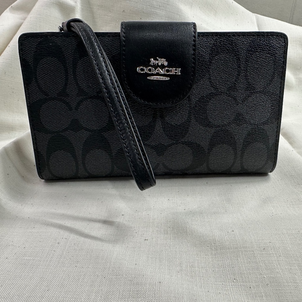 Coach Phone Wallet In Signature Canvas